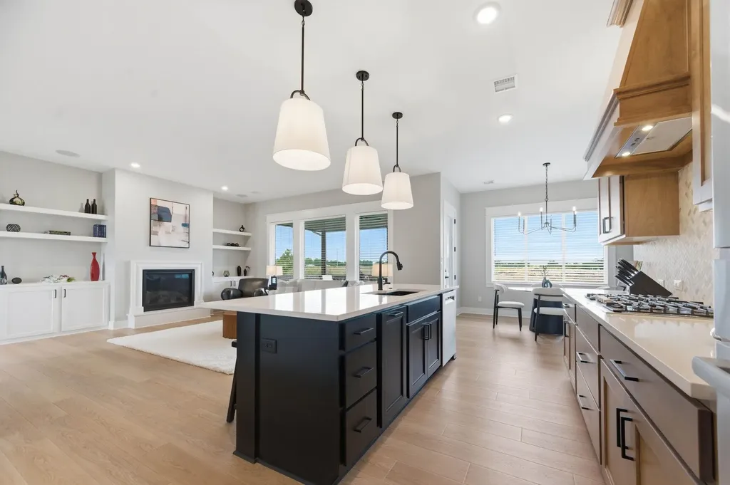 5926 E Forbes Court Bel Aire KS 67220