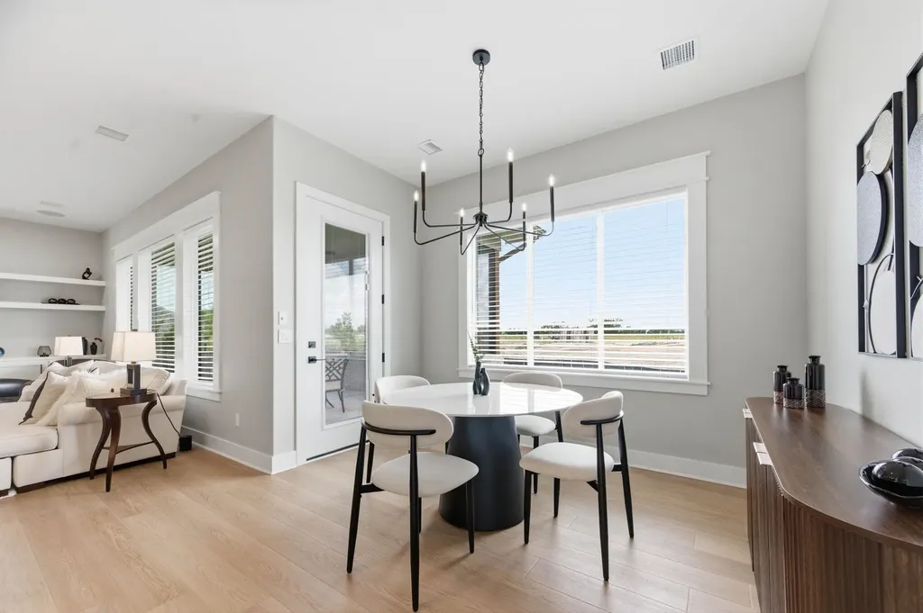5926 E Forbes Court Bel Aire KS 67220