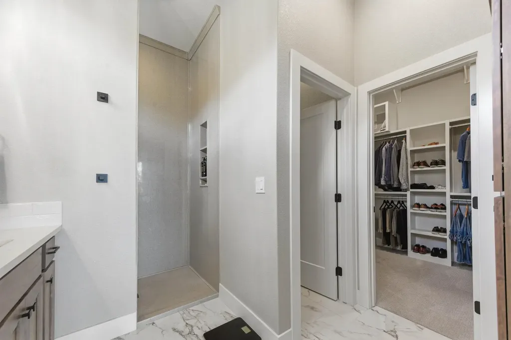 5926 E Forbes Court Bel Aire KS 67220