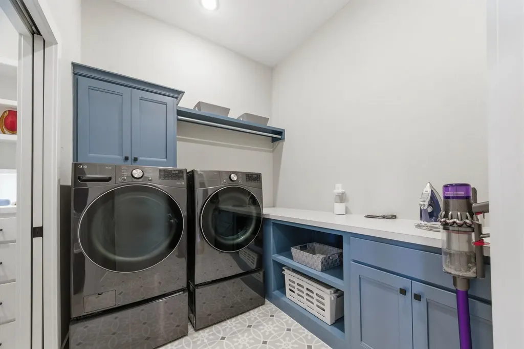 5926 E Forbes Court Bel Aire KS 67220