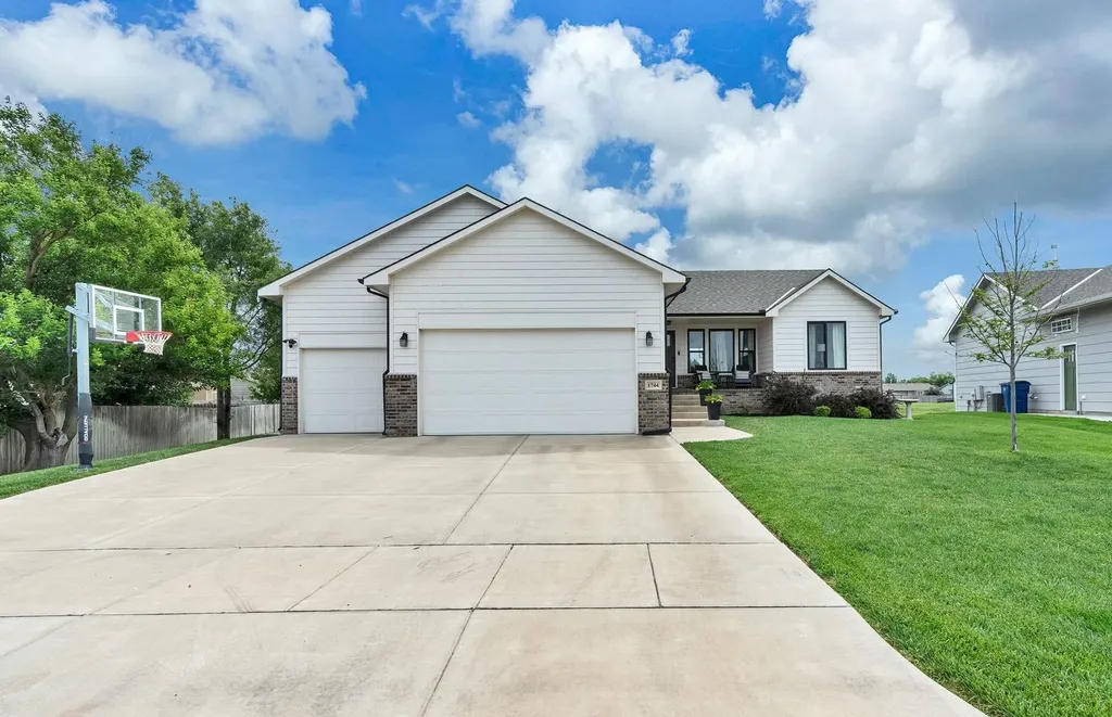 1744 N Kap Street Wichita KS 67235