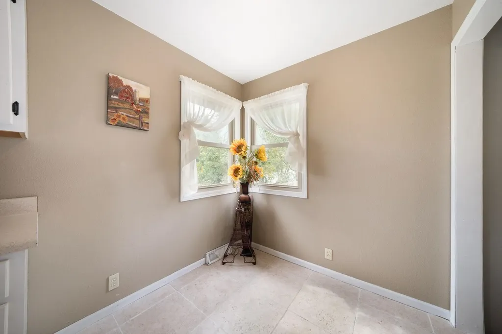 2337 S Glenn Avenue Wichita KS 67213