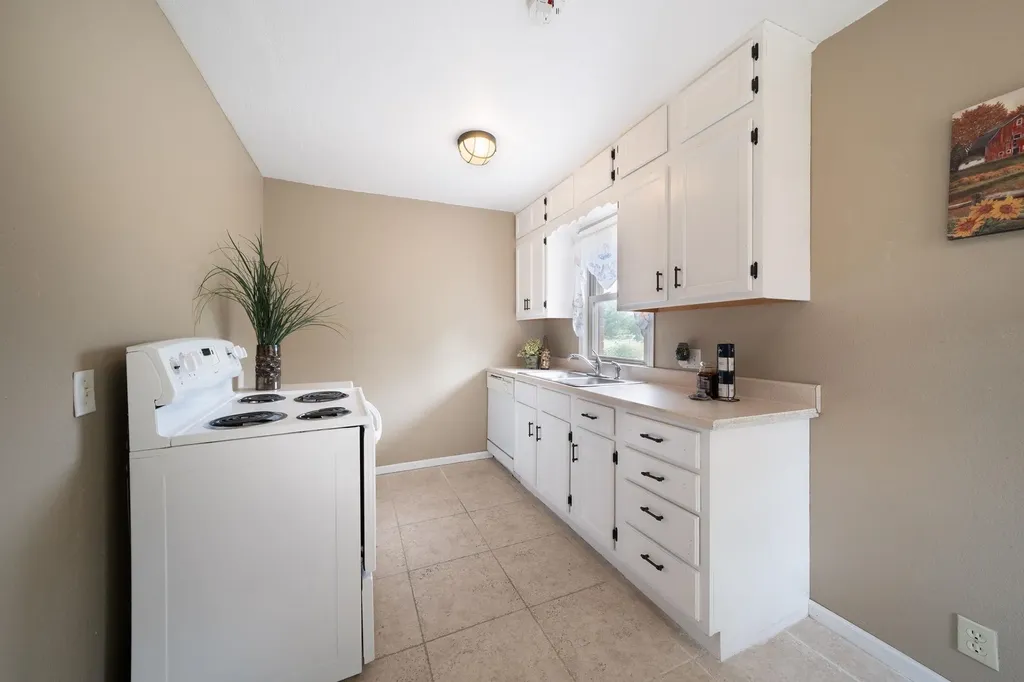 2337 S Glenn Avenue Wichita KS 67213