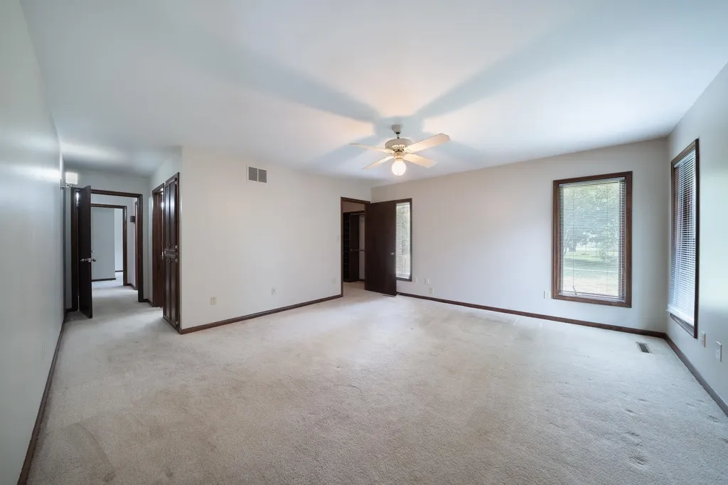 1837 N Mt Carmel Wichita KS 67203