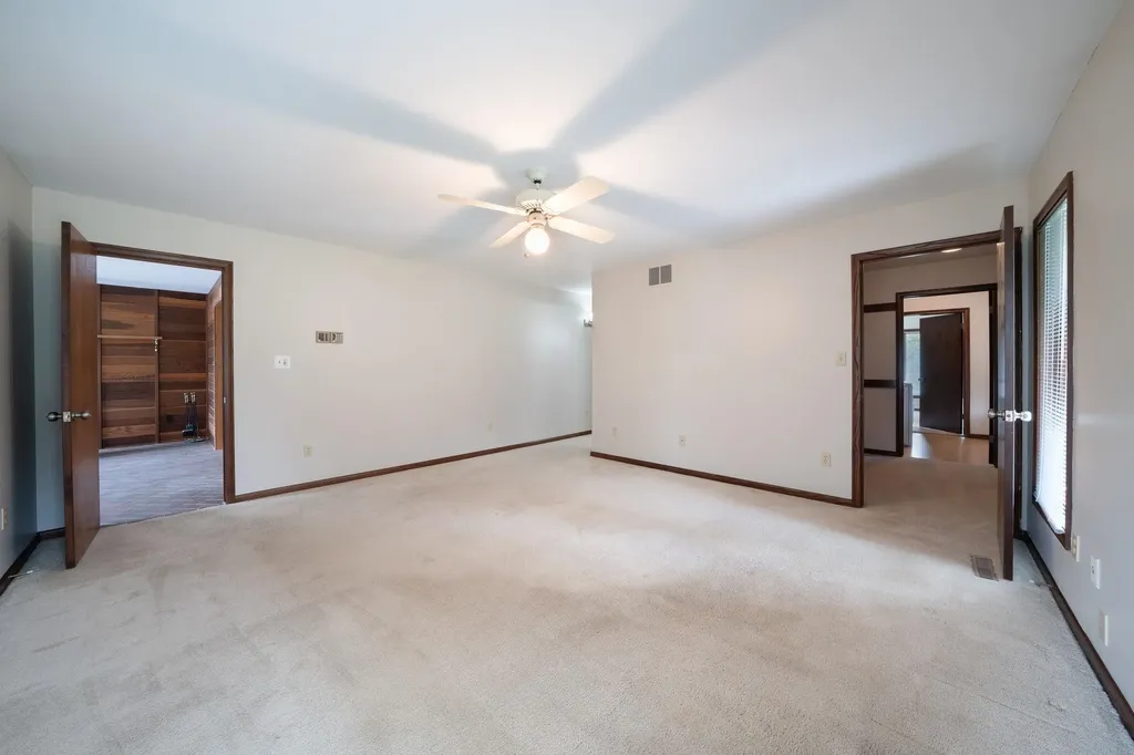 1837 N Mt Carmel Wichita KS 67203
