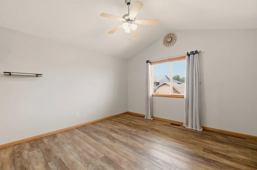 544 E 6th Avenue Cheney KS 67025