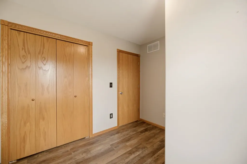 544 E 6th Avenue Cheney KS 67025