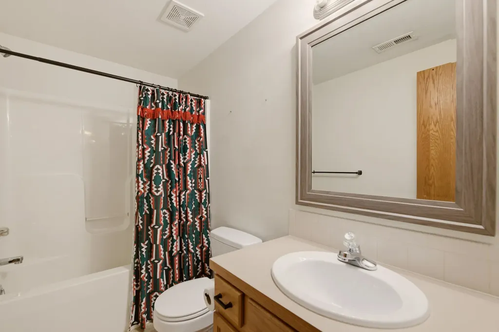 544 E 6th Avenue Cheney KS 67025