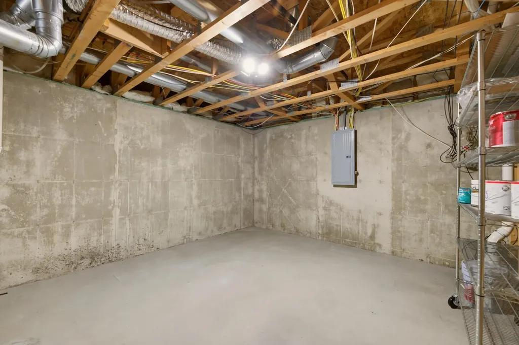 544 E 6th Avenue Cheney KS 67025