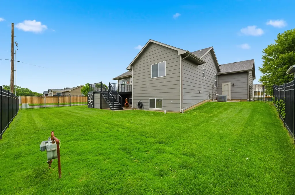 544 E 6th Avenue Cheney KS 67025