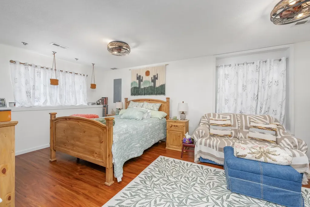 3227 S Blue Lake Court Wichita KS 67215