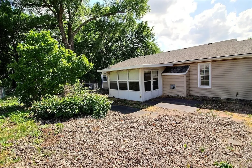 1218 N Wild Turkey Drive Derby KS 67037