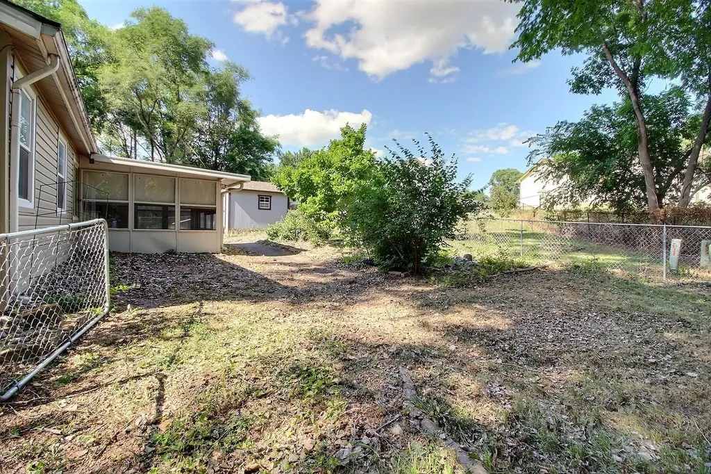 1218 N Wild Turkey Drive Derby KS 67037