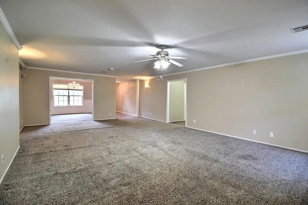 1218 N Wild Turkey Drive Derby KS 67037