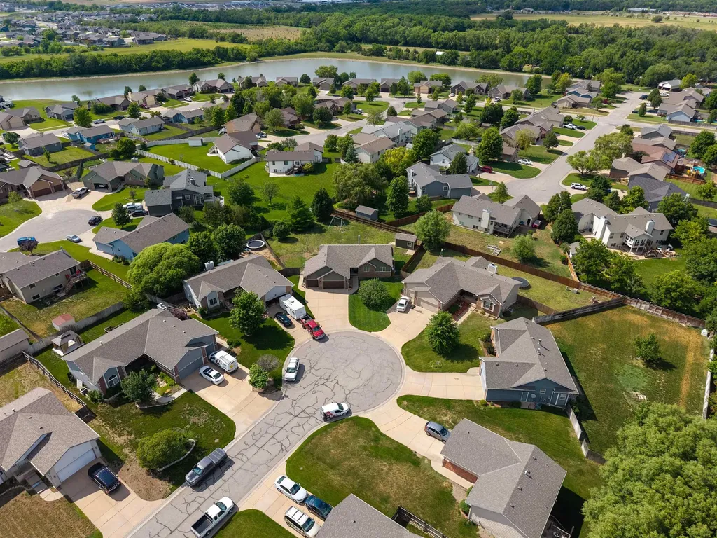 12030 W Grant Court Wichita KS 67235