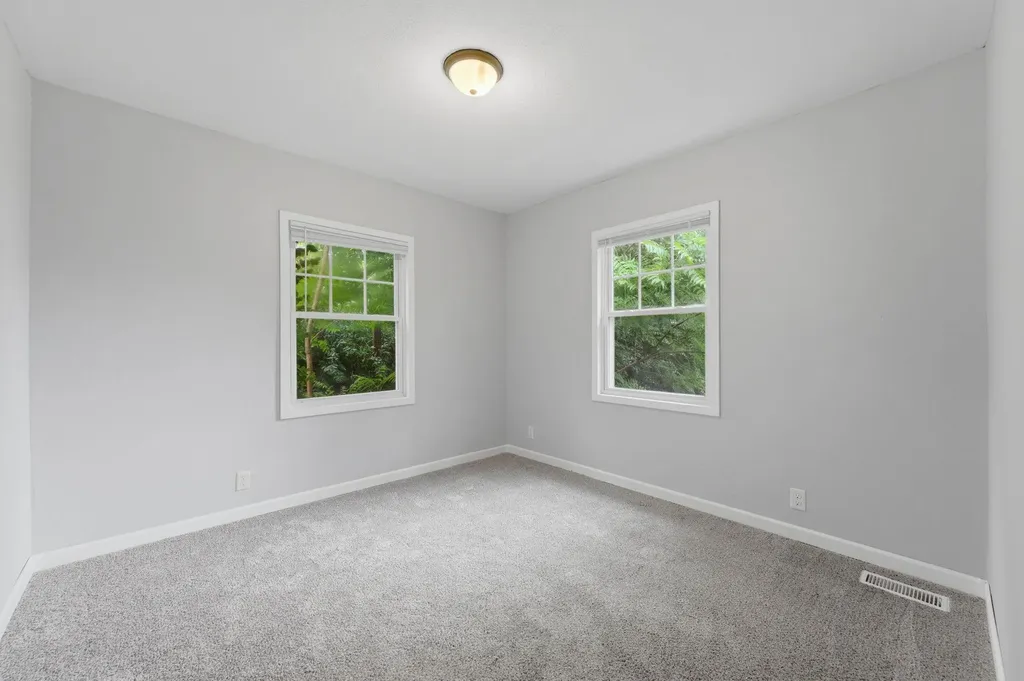2307 E Shadybrook Lane Wichita KS 67214