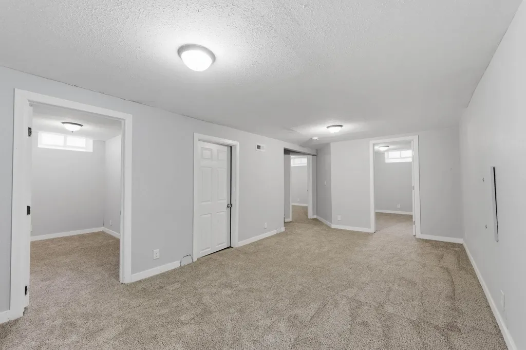 2307 E Shadybrook Lane Wichita KS 67214