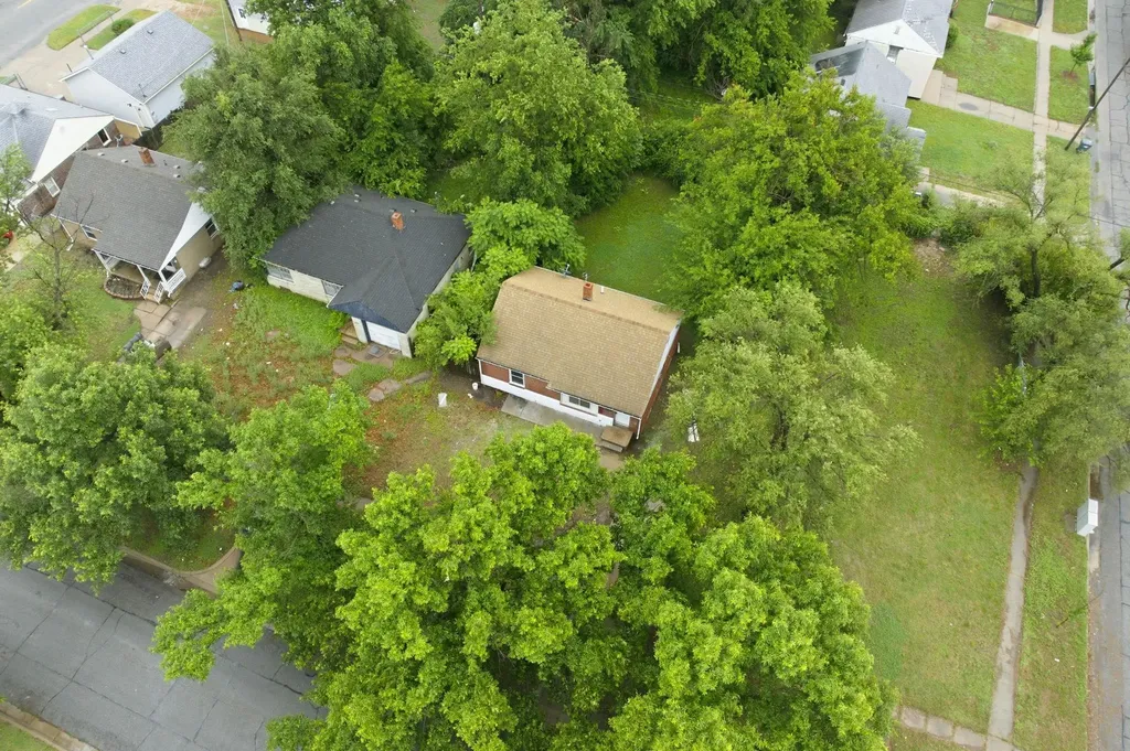 2307 E Shadybrook Lane Wichita KS 67214