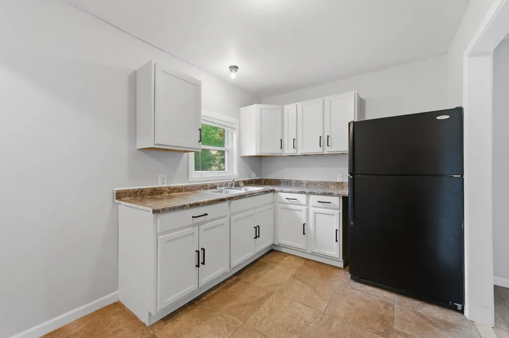 2307 E Shadybrook Lane Wichita KS 67214