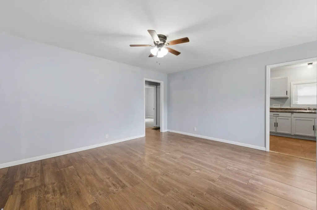 2307 E Shadybrook Lane Wichita KS 67214