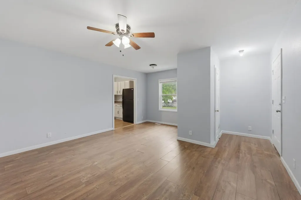 2307 E Shadybrook Lane Wichita KS 67214