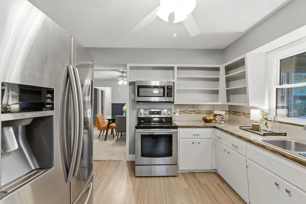 1149 N Old Manor Wichita KS 67208