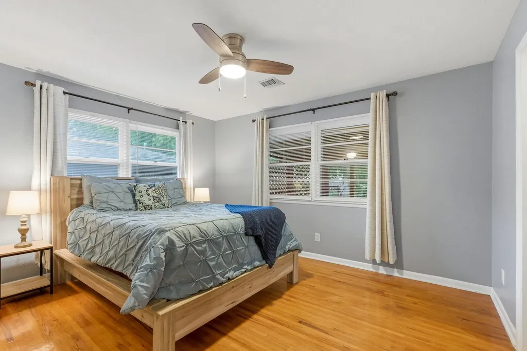 1149 N Old Manor Wichita KS 67208