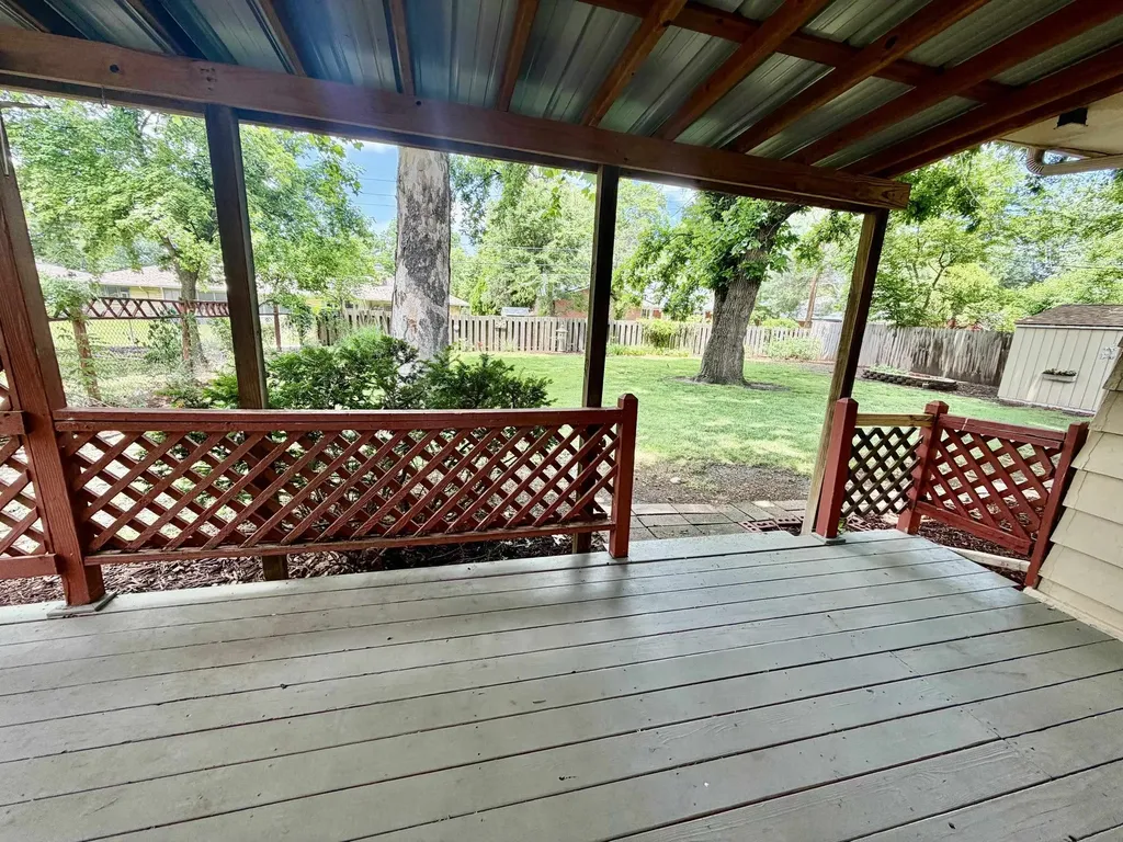 1149 N Old Manor Wichita KS 67208
