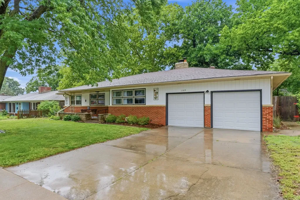 1149 N Old Manor Wichita KS 67208