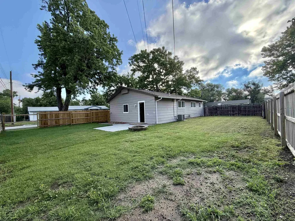 2601 W 30th Wichita KS 67217