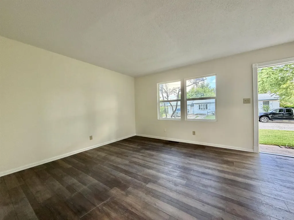 2601 W 30th Wichita KS 67217