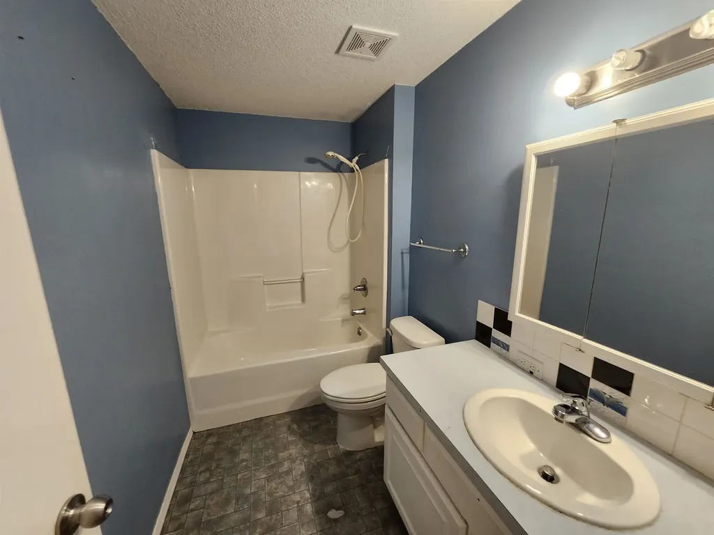 2211 S Glenhurst Court Andover KS 67002