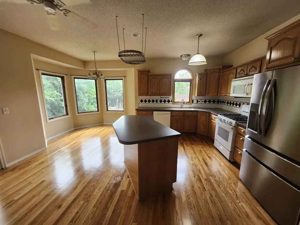 2211 S Glenhurst Court Andover KS 67002