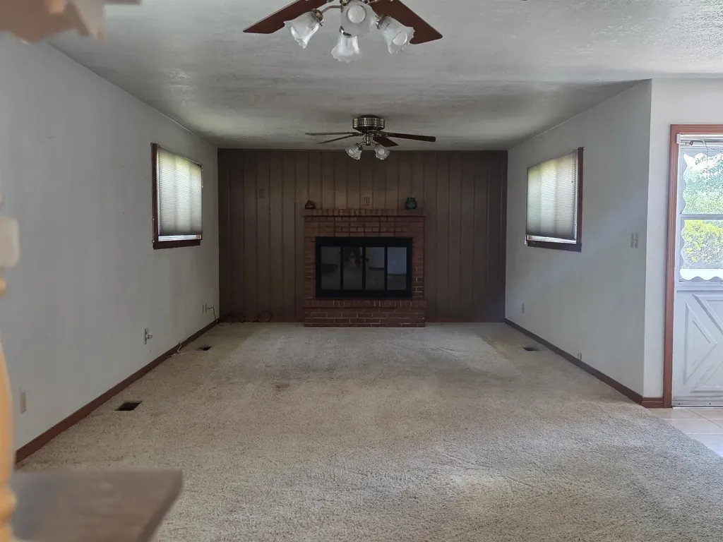 402 N Circle Drive Wellington KS 67152