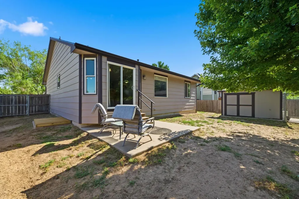 913 W 50th Street S Wichita KS 67217