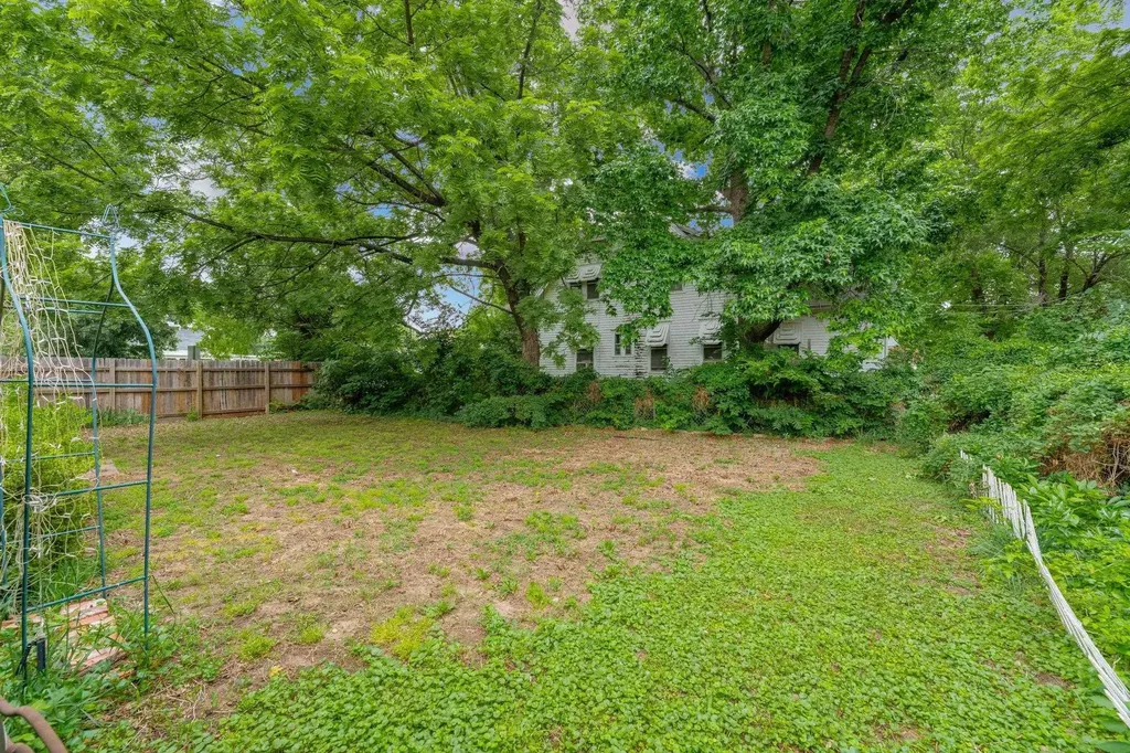 311 W 9th Winfield KS 67156
