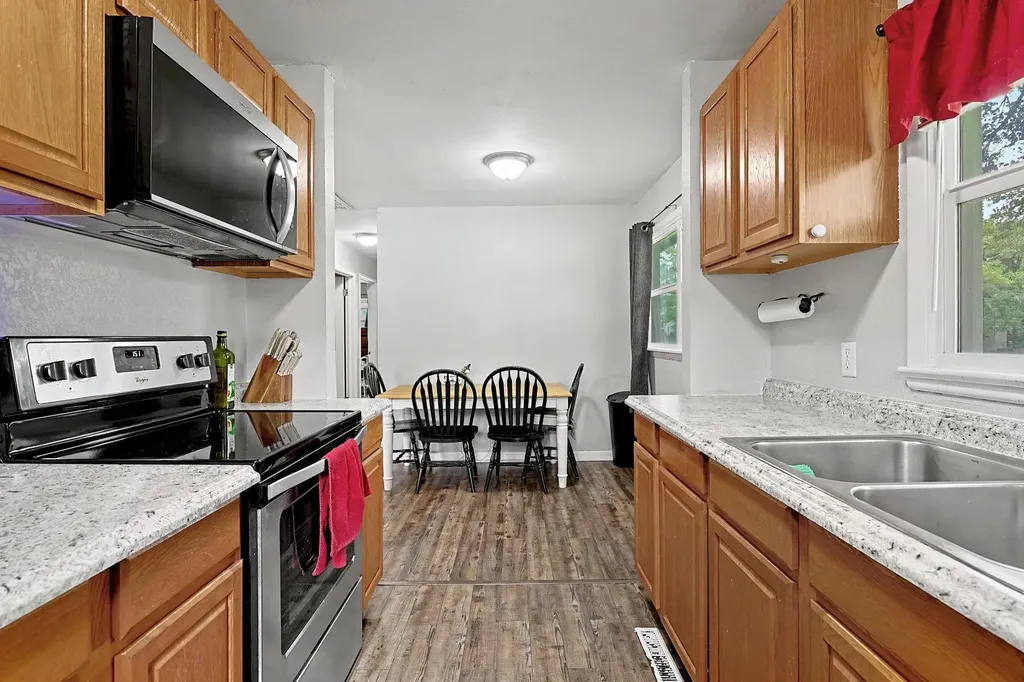 1300 E Cloverdale Drive Park City KS 67219