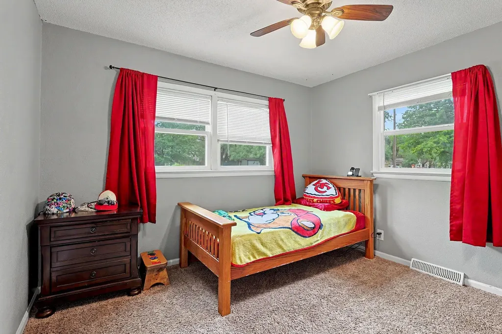 1300 E Cloverdale Drive Park City KS 67219