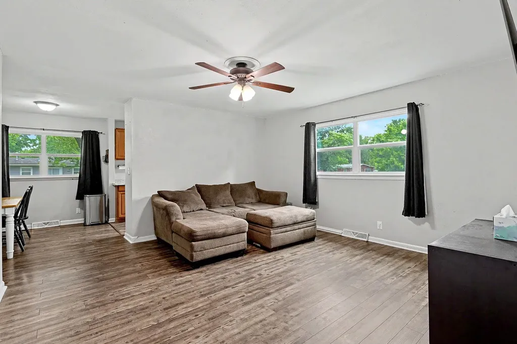1300 E Cloverdale Drive Park City KS 67219