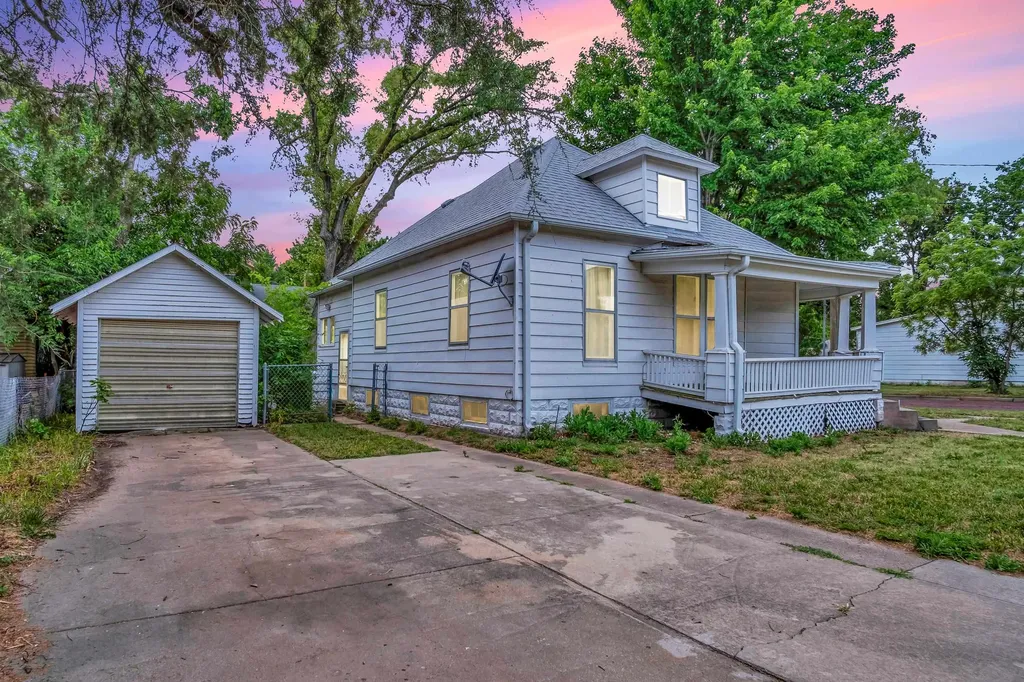 301 Old Main Newton KS 67114