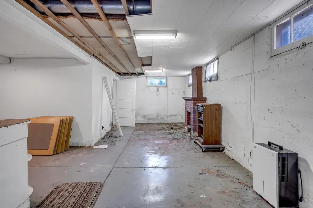 301 Old Main Newton KS 67114