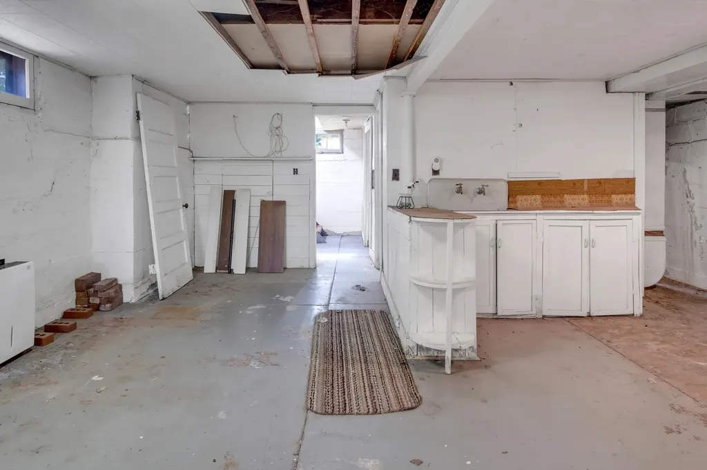 301 Old Main Newton KS 67114