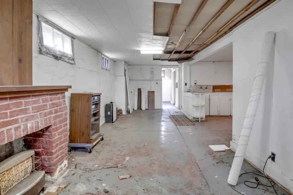 301 Old Main Newton KS 67114