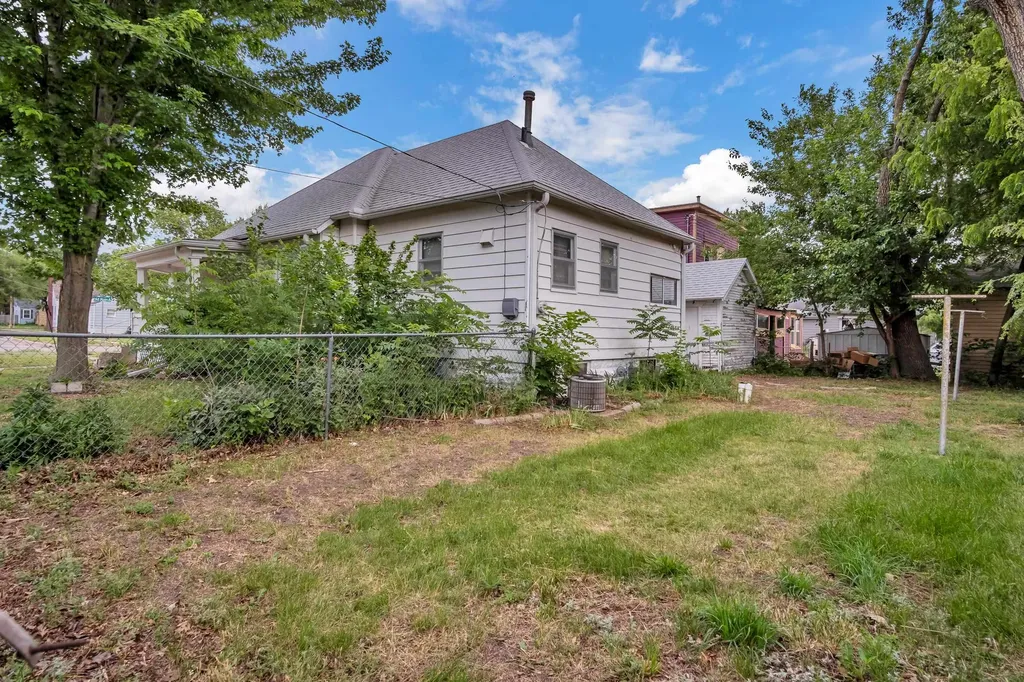 301 Old Main Newton KS 67114