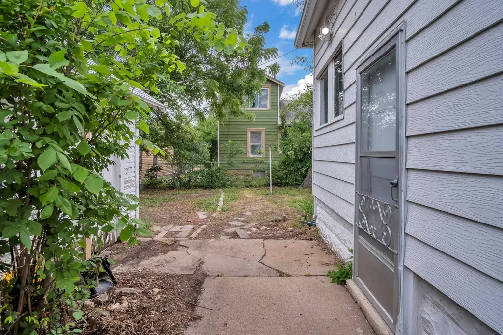 301 Old Main Newton KS 67114