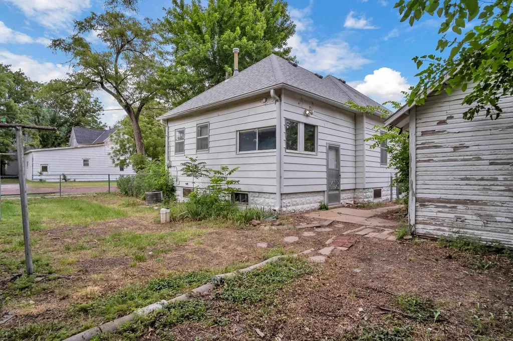 301 Old Main Newton KS 67114