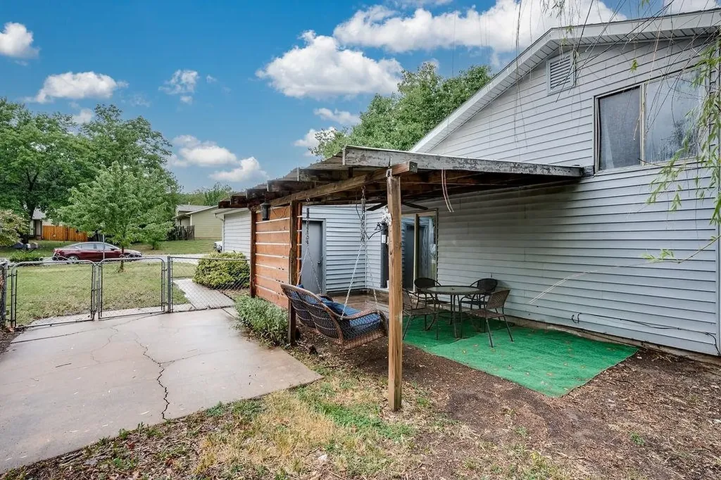 2048 N Forest Park Street Derby KS 67037