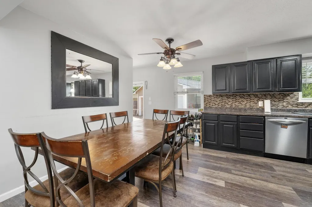992 N Robin Road Wichita KS 67212