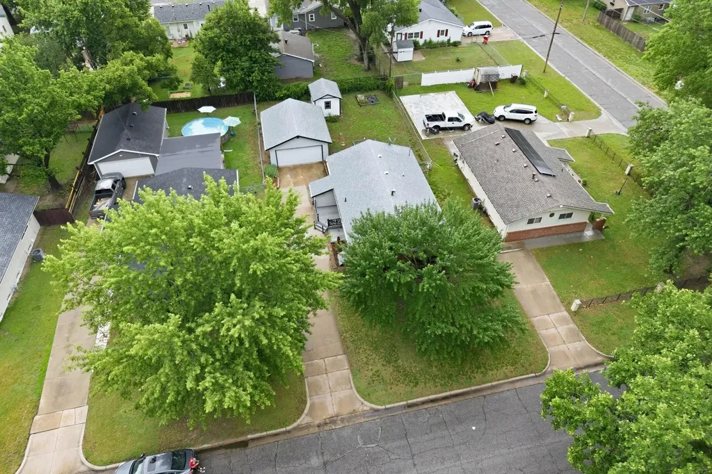 1808 N Mccomas Wichita KS 67203