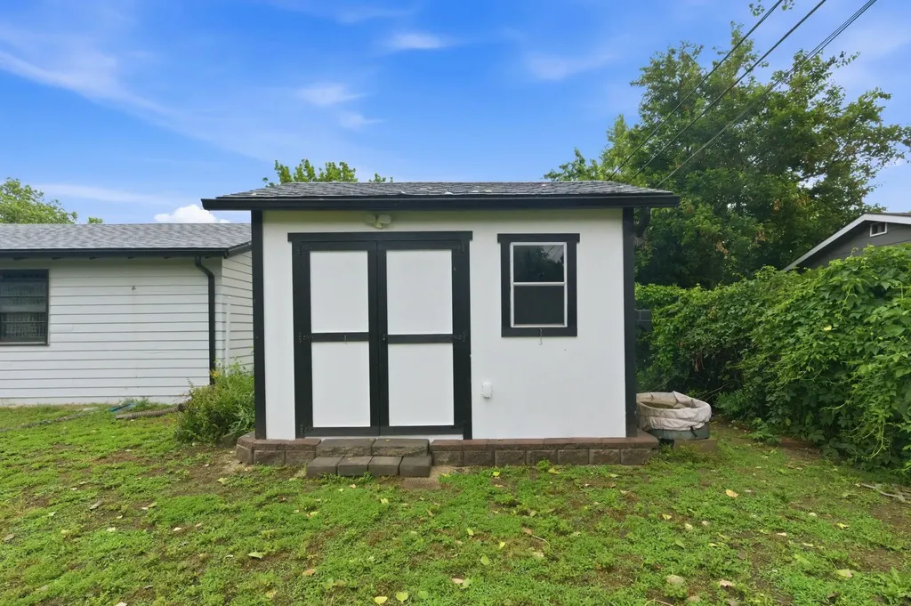 1808 N Mccomas Wichita KS 67203